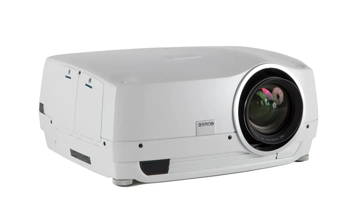 Barco F70-W8 cho hội trường và không gian trình chiếu chuyên nghiệp