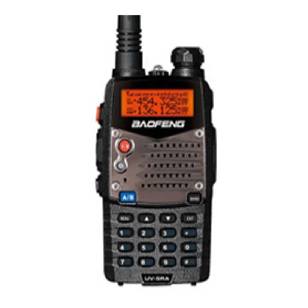 UV-5R có bàn phím đầy đủ — có thể nhập tần số trực tiếp hoặc lập trình qua CHIRP Bộ đàm Baofeng UV-5R nhìn nghiêng phím bấm và màn hình