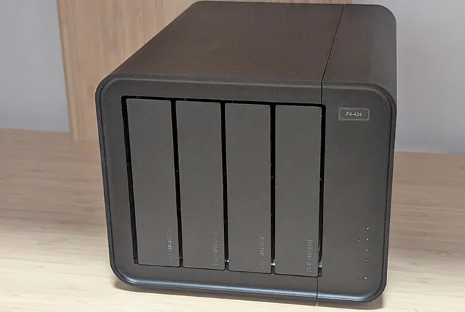 TerraMaster F4-424 review TechPowerUp — đánh giá NAS 4 bay Intel N95 TerraMaster F4-424 NAS trong bài review của TechPowerUp năm 2024