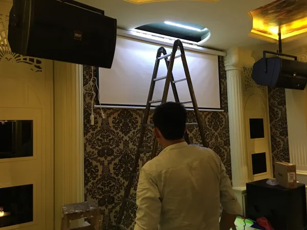 Máy Chiếu Dành Cho Karaoke – Lắp Đặt Chuyên Nghiệp