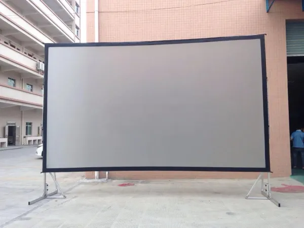 Thu&ecirc; m&agrave;n chiếu 300 inch - 6 m&eacute;t - 6,000,000 VNĐ