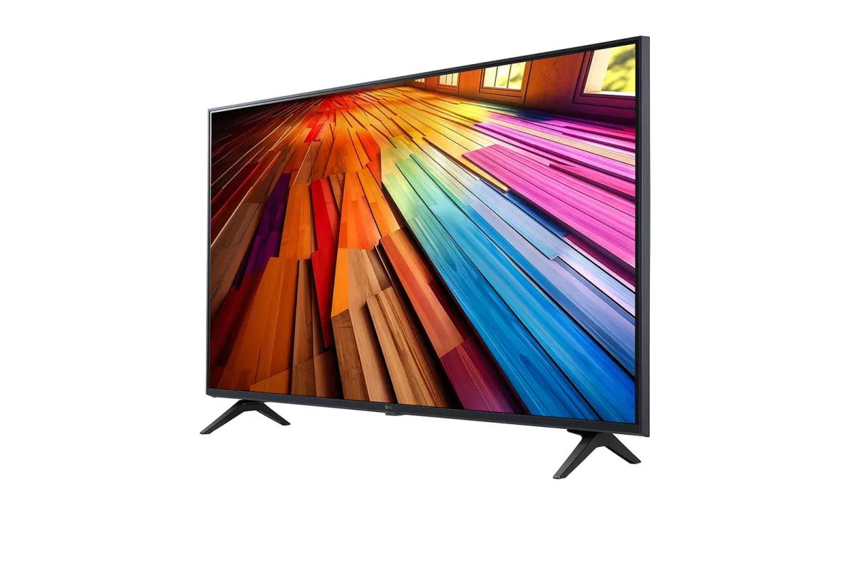 Thiết kế gọn và treo tường VESA 200x200 của LG UT8050 Thiết kế viền mỏng và cổng kết nối tivi LG 43 inch UT8050 43UT8050PSB