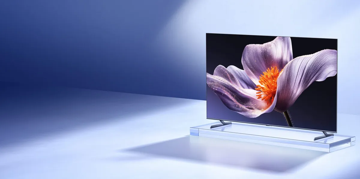 Tivi Xiaomi S Pro Mini LED 65 cho phòng họp doanh nghiệp Tivi Xiaomi S Pro Mini LED 65 inch 2026 đặt trong phòng họp nhiều ánh sáng
