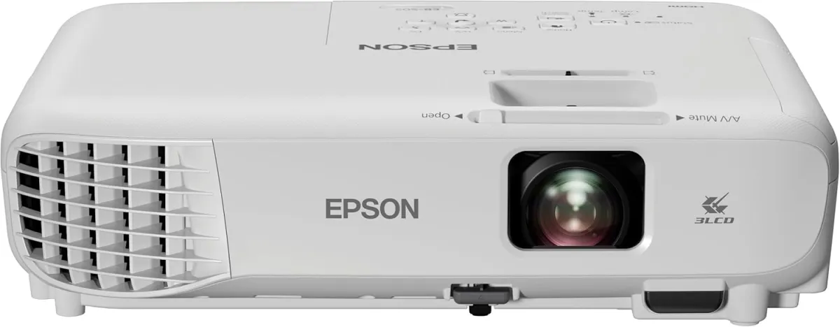 Epson EB-S05 trình chiếu cho lớp học và phòng họp nhỏ Máy chiếu Epson EB-S05 đặt bàn trình chiếu trong phòng họp nhỏ
