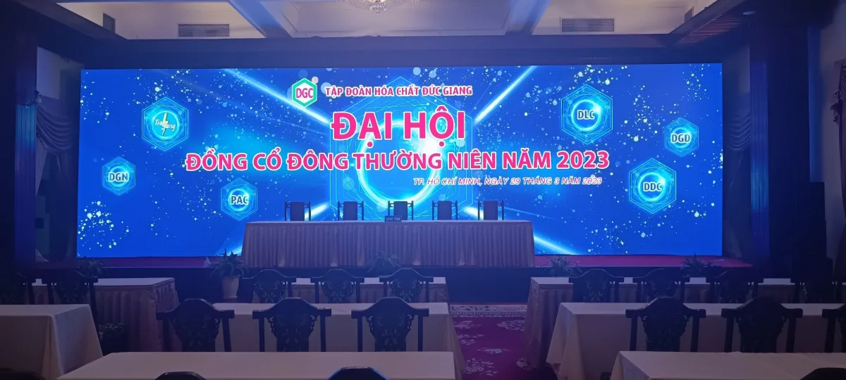 Lắp đặt màn hình LED cho sự kiện khai trương