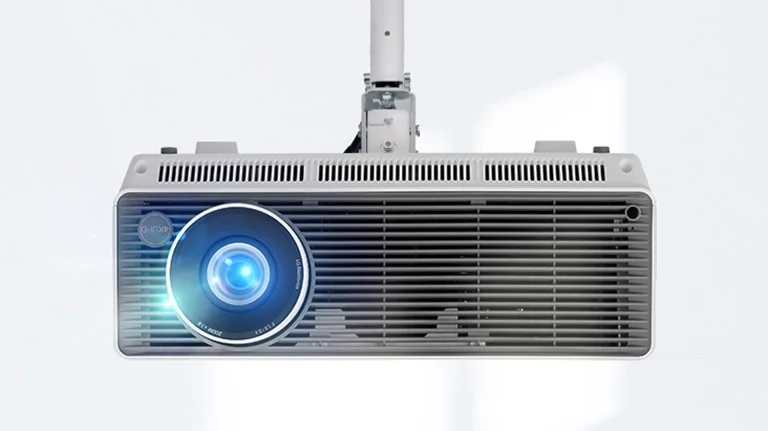 LG ProBeam BU60RG 6000 ANSI lumens - sáng rõ trong phòng có đèn