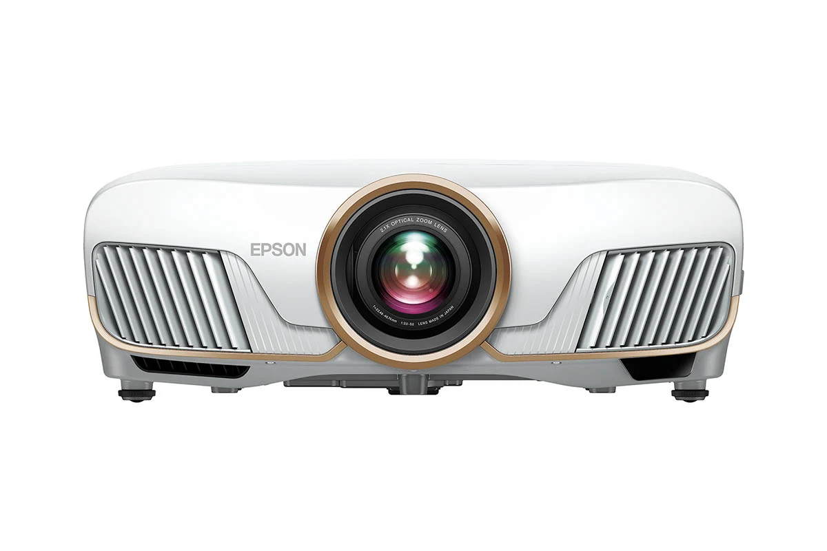 Máy chiếu phim Epson EH-TW9400 nhìn thẳng mặt trước - ống kính zoom quang học 2.1x, 4K PRO-UHD HDR