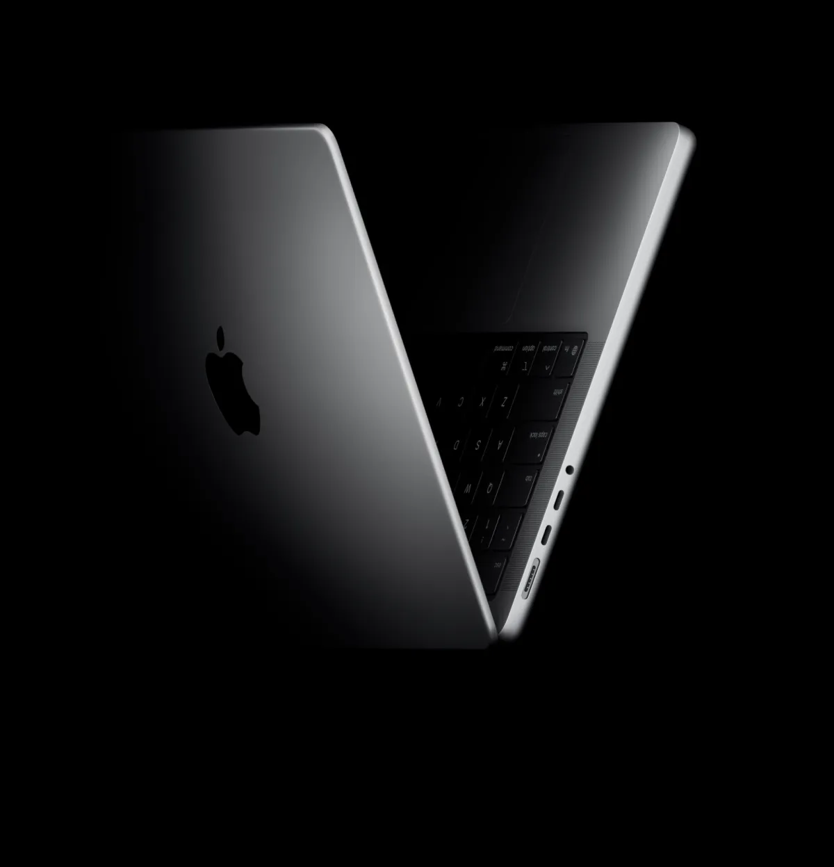 MacBook Pro 16 inch M4 Max mặt trước mở máy màn hình Liquid Retina XDR