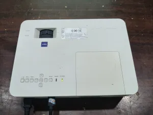 Máy chiếu cũ Sony VPL-DX241 99% 3300 Ansi lumens