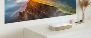 LG HU915QE Ultra Short Throw 0.19 - chiếu màn 120 inch chỉ cần 18cm tường