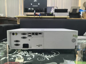 Máy chiếu cũ Sony VPL-EX570 mặt sau cổng kết nối HDMI VGA LAN - ảnh máy thật