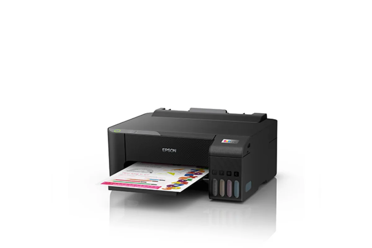 Epson L1210 đang in tài liệu với tốc độ 33 trang mỗi phút chế độ nháp