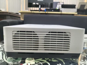 Máy chiếu cũ Sony VPL-EX570 khe tản nhiệt bên hông - vỏ còn đẹp