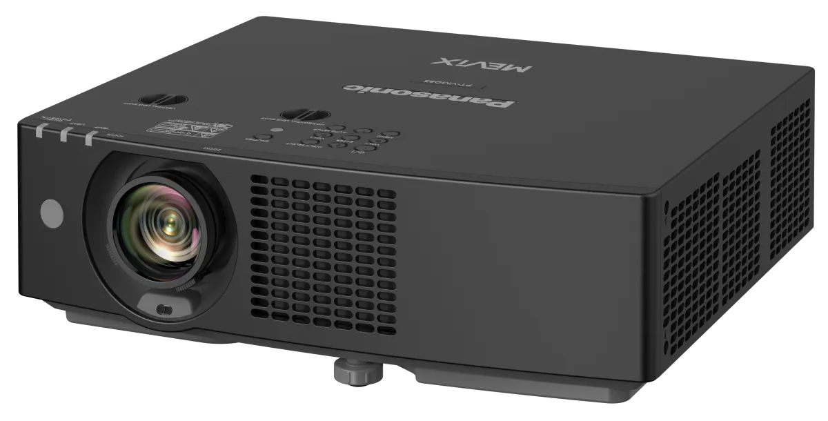 Máy chiếu Panasonic PT-VMQ75 4K 3LCD laser màu đen góc nghiêng