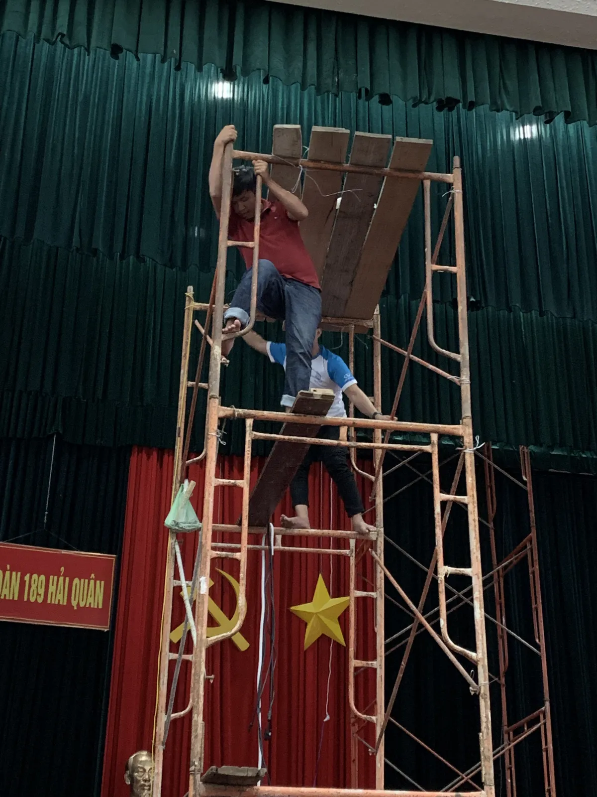 Sửa máy chiếu Tuyên Quang