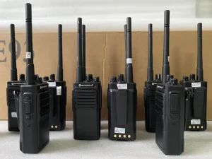 Cho Thuê Bộ Đàm TPHCM - Giá Từ 50K, Giao 30 Phút, Đầy Đủ Hãng