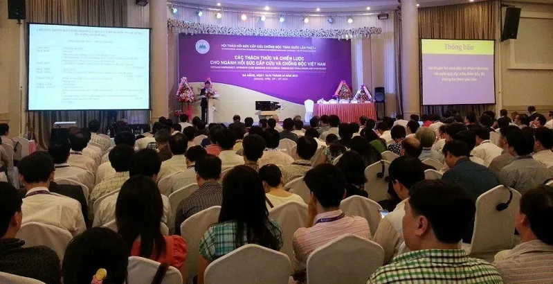 Cho thu&ecirc; m&aacute;y chiếu H&agrave; Nội - Thiết Bị Số